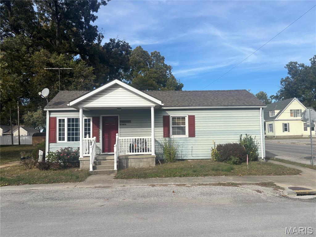 11 Elm Street Aviston, IL 62216 - Photo 1 of 7