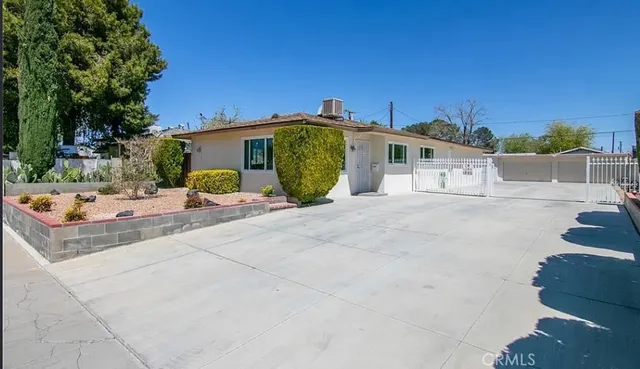 $2,000 | 45122 Date, Lancaster, CA 93534