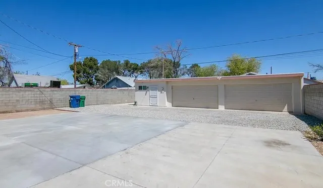 $2,000 | 45122 Date, Lancaster, CA 93534