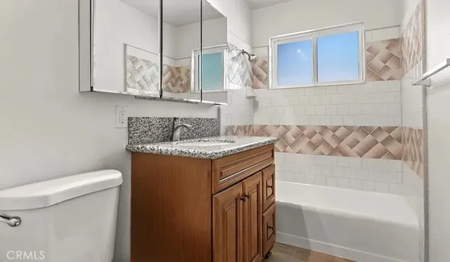 $2,000 | 45122 Date, Lancaster, CA 93534