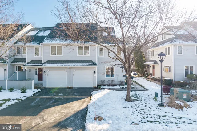 $385,000 | 125 West Thomas Court, Kennett Square, PA 19348