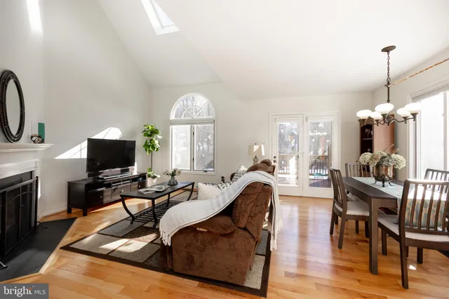 $385,000 | 125 West Thomas Court, Kennett Square, PA 19348