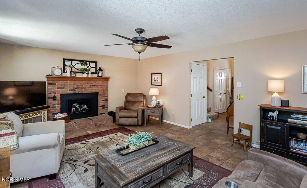 2657 Scott Road Swanton, OH 43558 - Photo 12 of 57 Gallery Image 12