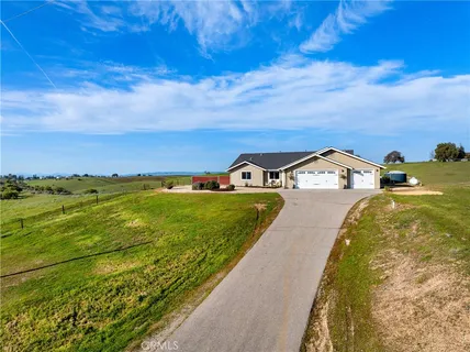 $825,000 | 5995 Black Tail Place, Paso Robles, CA 93446