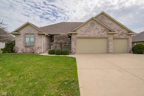 $650,000 | 2743 Baywater Court, Greenwood, IN 46143