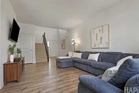 $275,000 | 8512 Stillwater Road, Wonder Lake, IL 60097