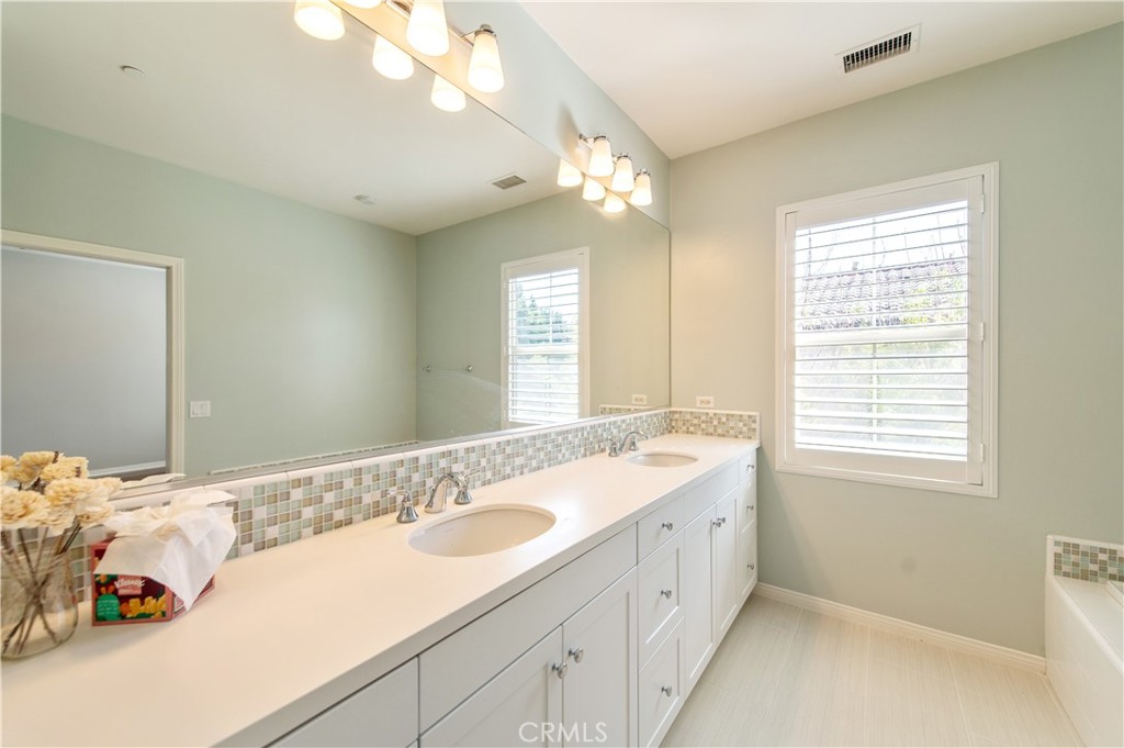 24 Shellbark Irvine, CA 92618 - Photo 19 of 27