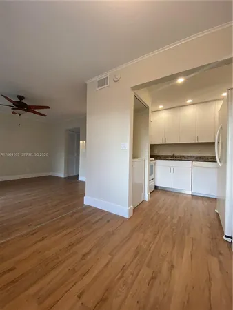 $2,500 | 1835 Southwest 81st Avenue, Unit 313, Davie, FL 33324
