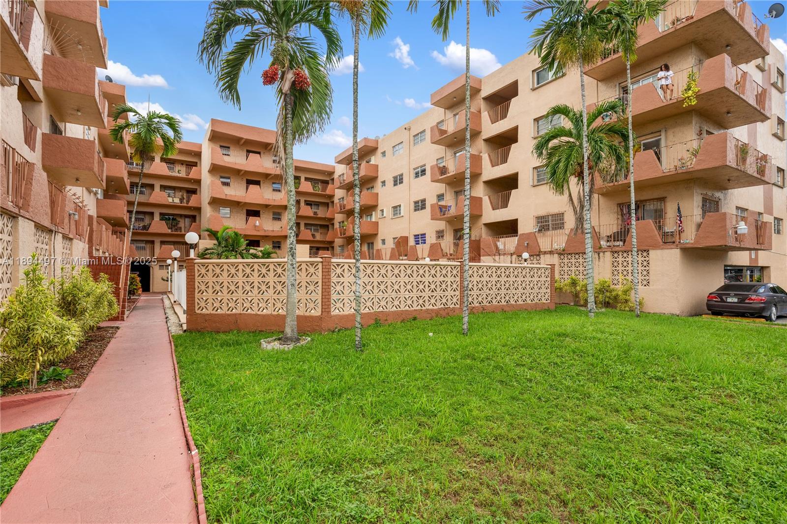 1630 West 46th Street, Unit 514B Hialeah, FL 33012 - Photo 21 of 26