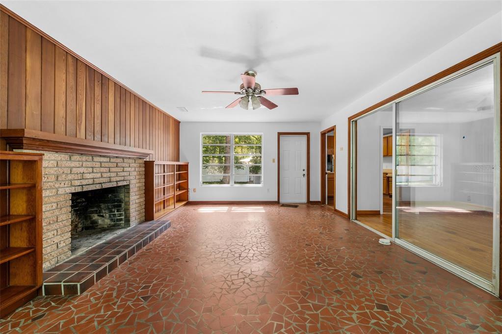 3716 Southwest 6th Place Gainesville, FL 32607 - Photo 7 of 40