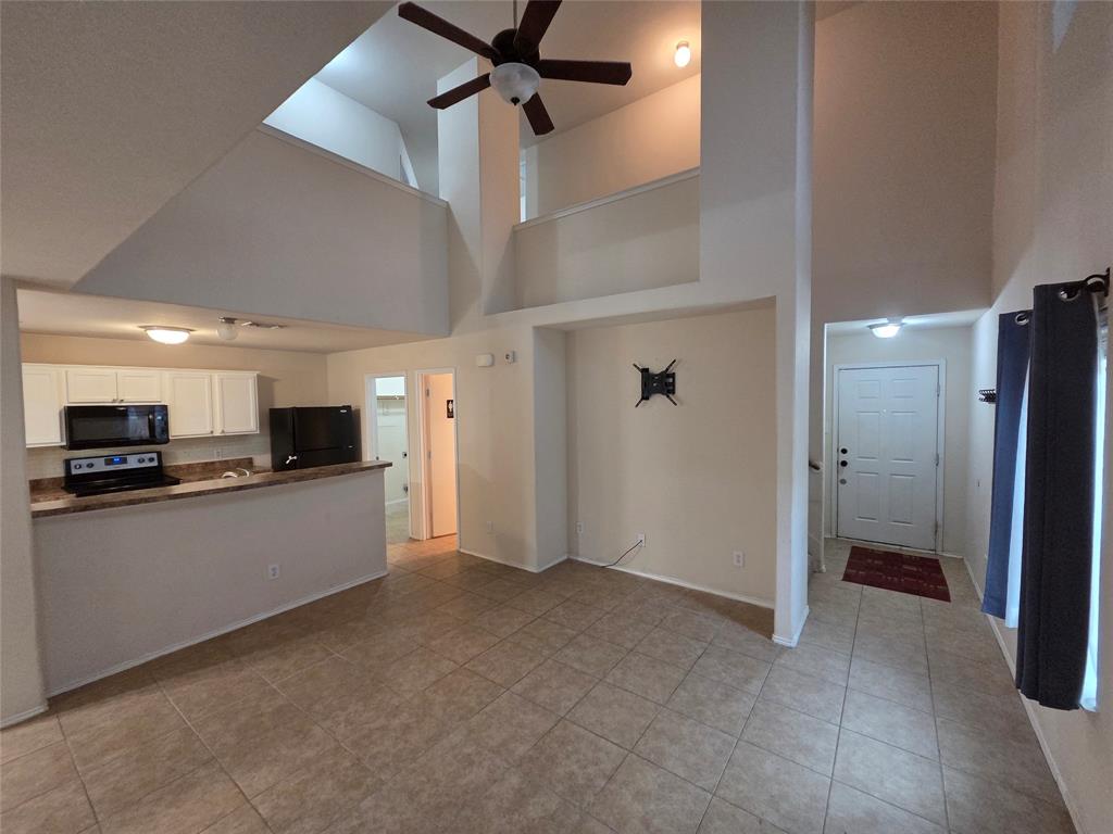8422 Timberbrook Lane Dallas, TX 75249 - Photo 12 of 22 Gallery Image 12