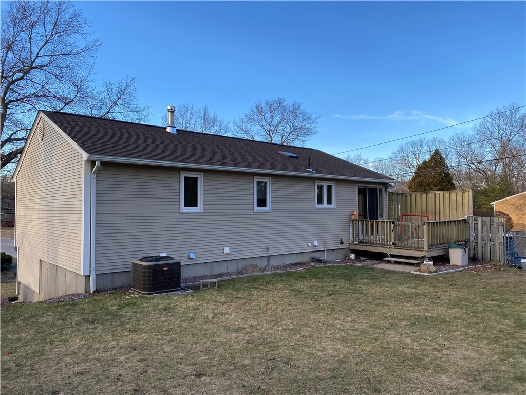 41 Colvintown Road Coventry, RI 02816 - Photo 5 of 19