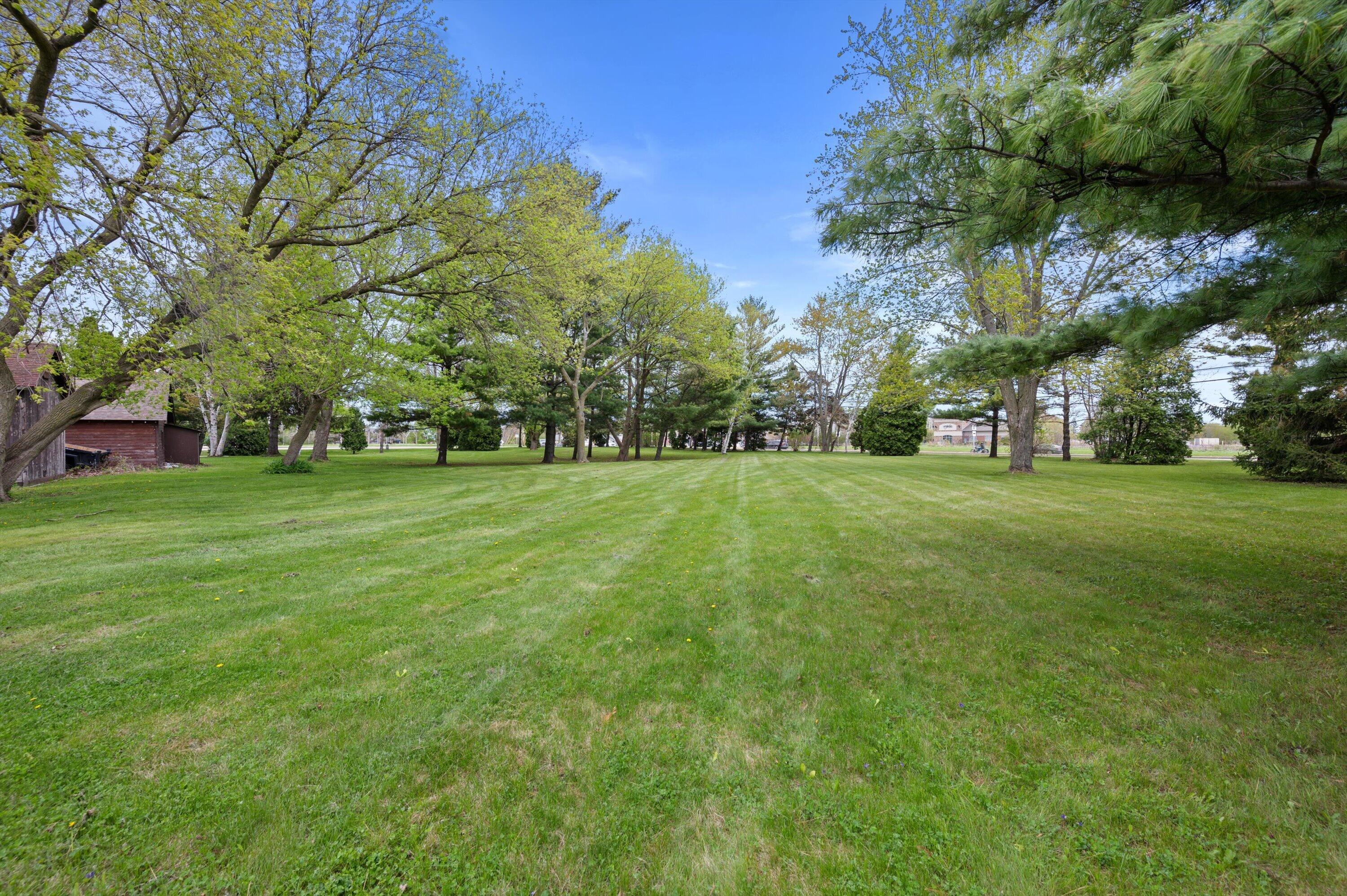 6401 60th Street Kenosha, WI 53144 - Photo 13 of 23 04-DSC3083