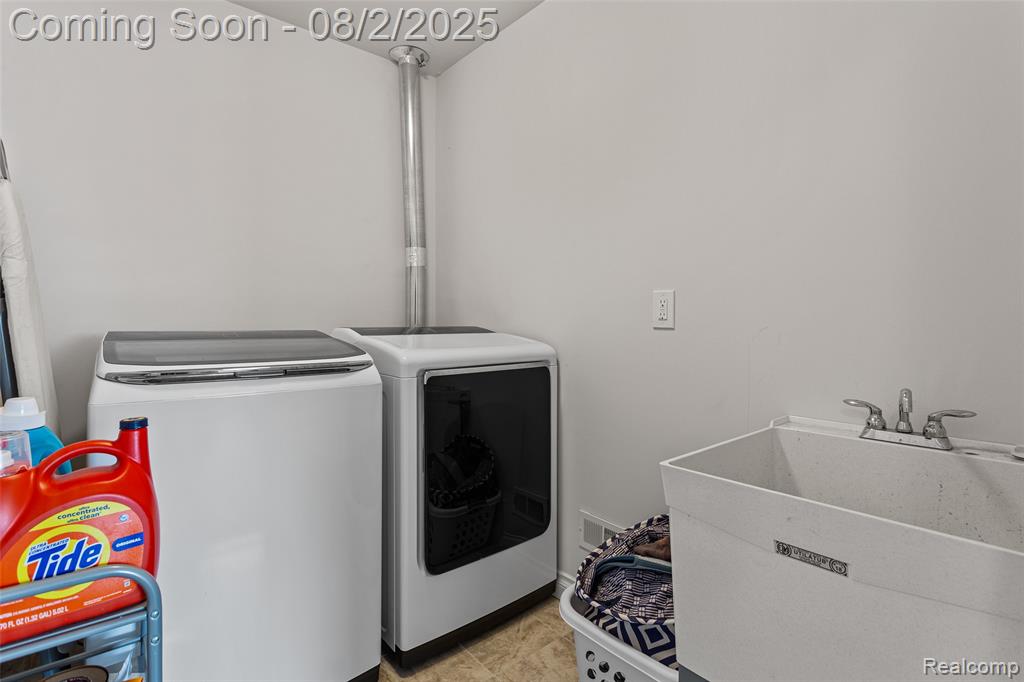 710 Pine Tree Road Lake Orion, MI 48362 - Photo 28 of 39