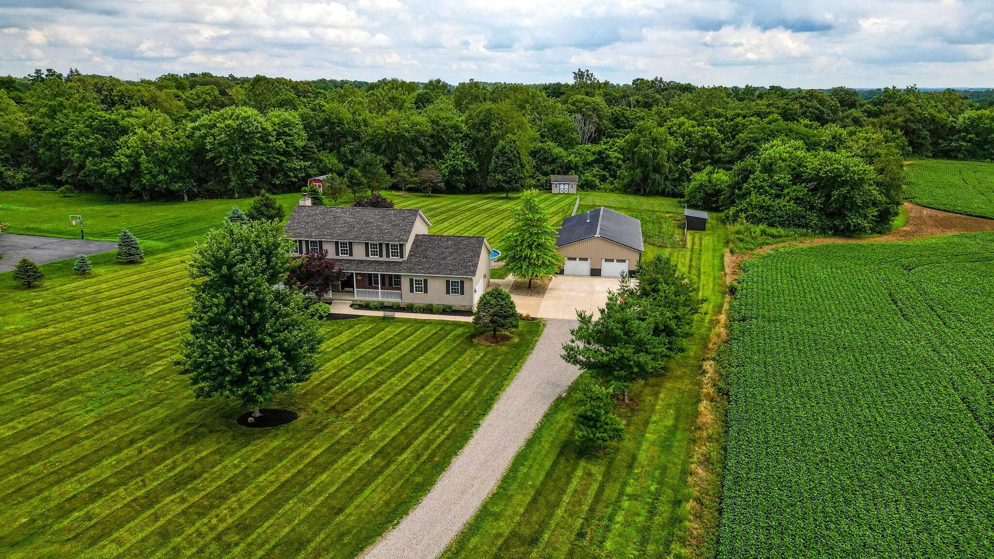 21826 Winstead Road Circleville, OH 43113 - Photo 6 of 86 21826 Winstead Rd (6)