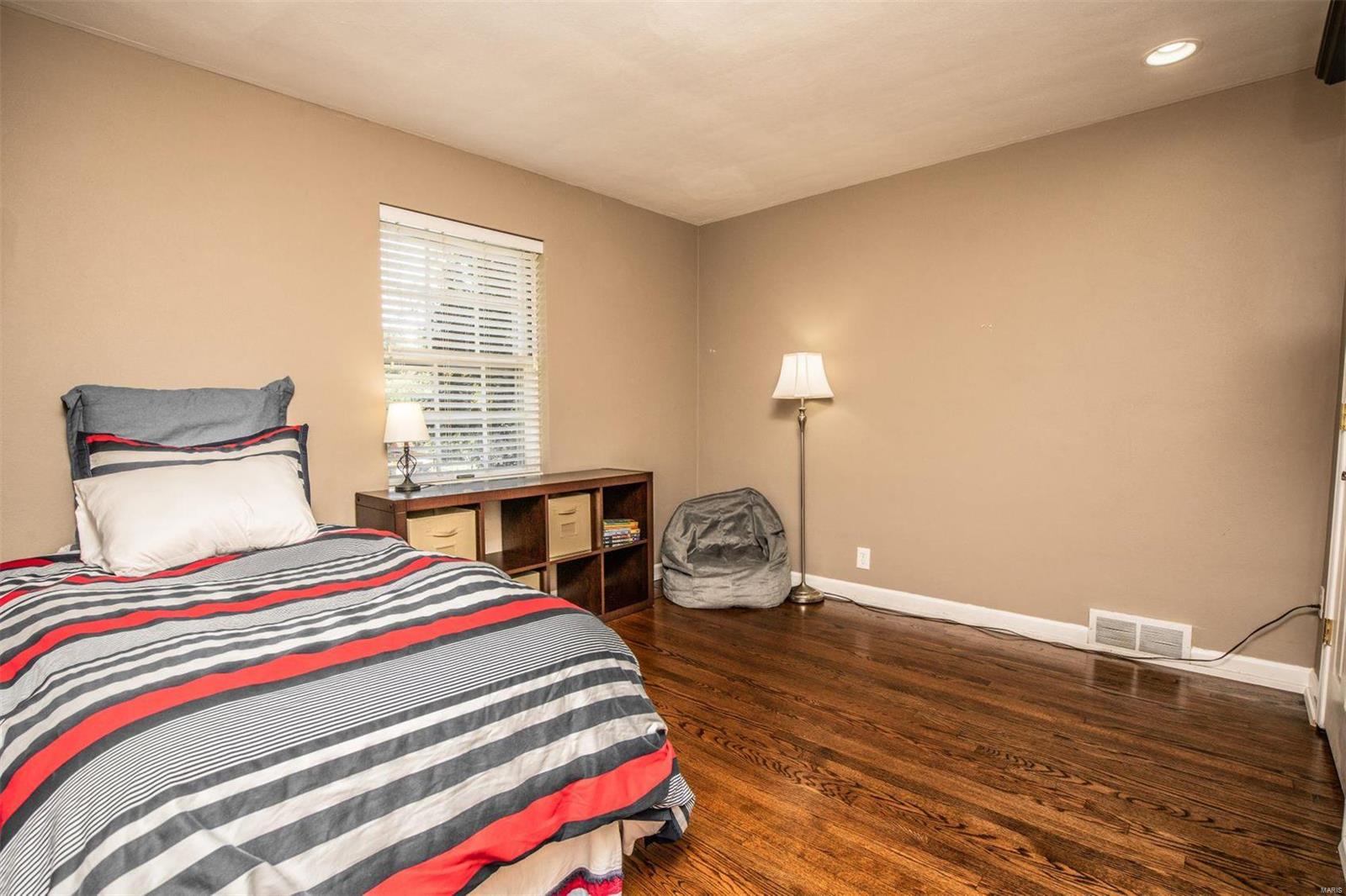 18 Ladue Ridge Road Ladue, MO 63124 - Photo 16 of 32 Gallery Image 16