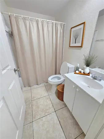 $329,000 | 6930 Northwest 179th Street, Unit 1078, Hialeah, FL 33015