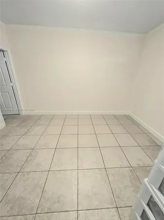 a view of a utility room