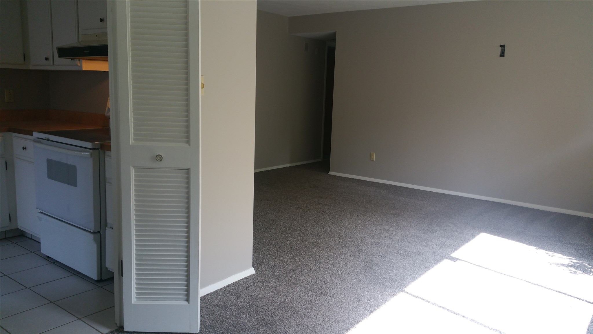 1112 Reed Road Fort Wayne, IN 46815 - Photo 17 of 27