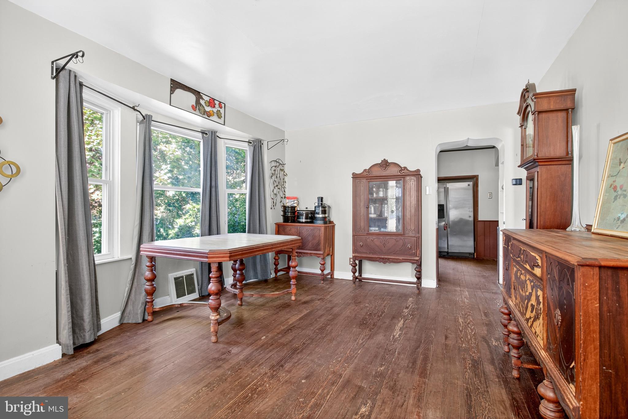 1415 Mount Laurel Road Temple, PA 19560 - Photo 6 of 40 Gallery Image 6