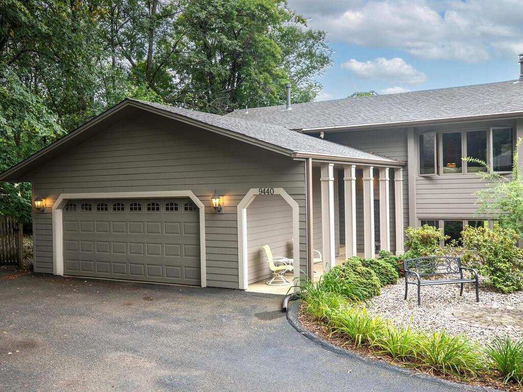 9440 Club House Road Eden Prairie, MN 55347 - Photo 3 of 30 Gallery Image 3