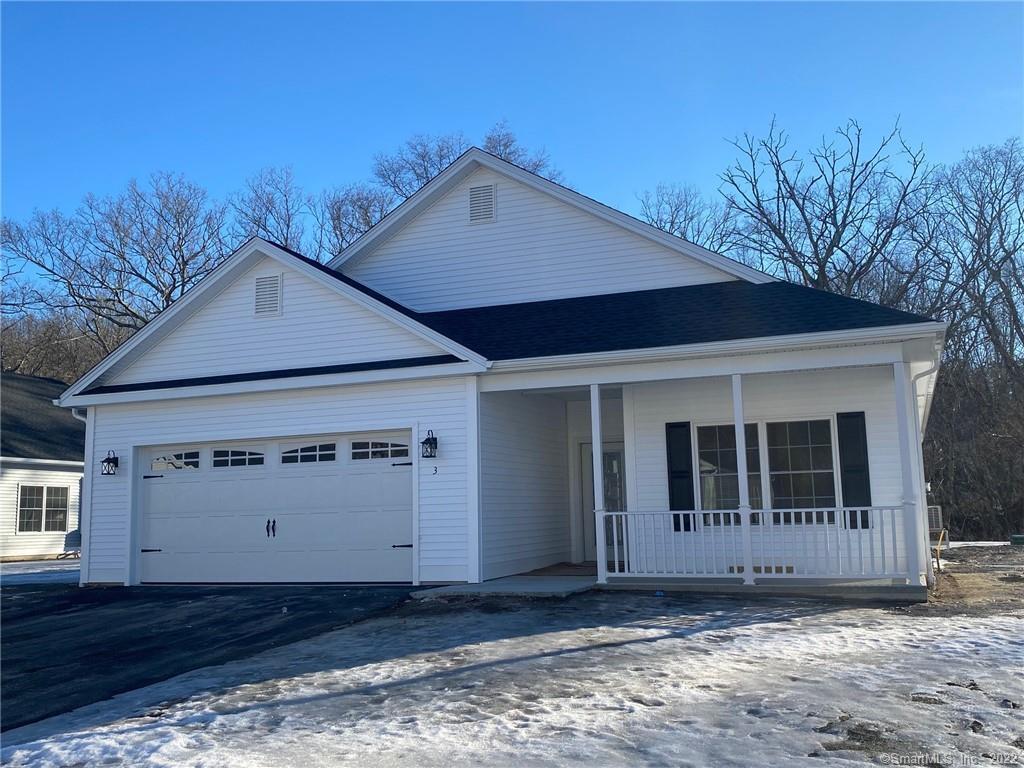 a view of front house with a yard