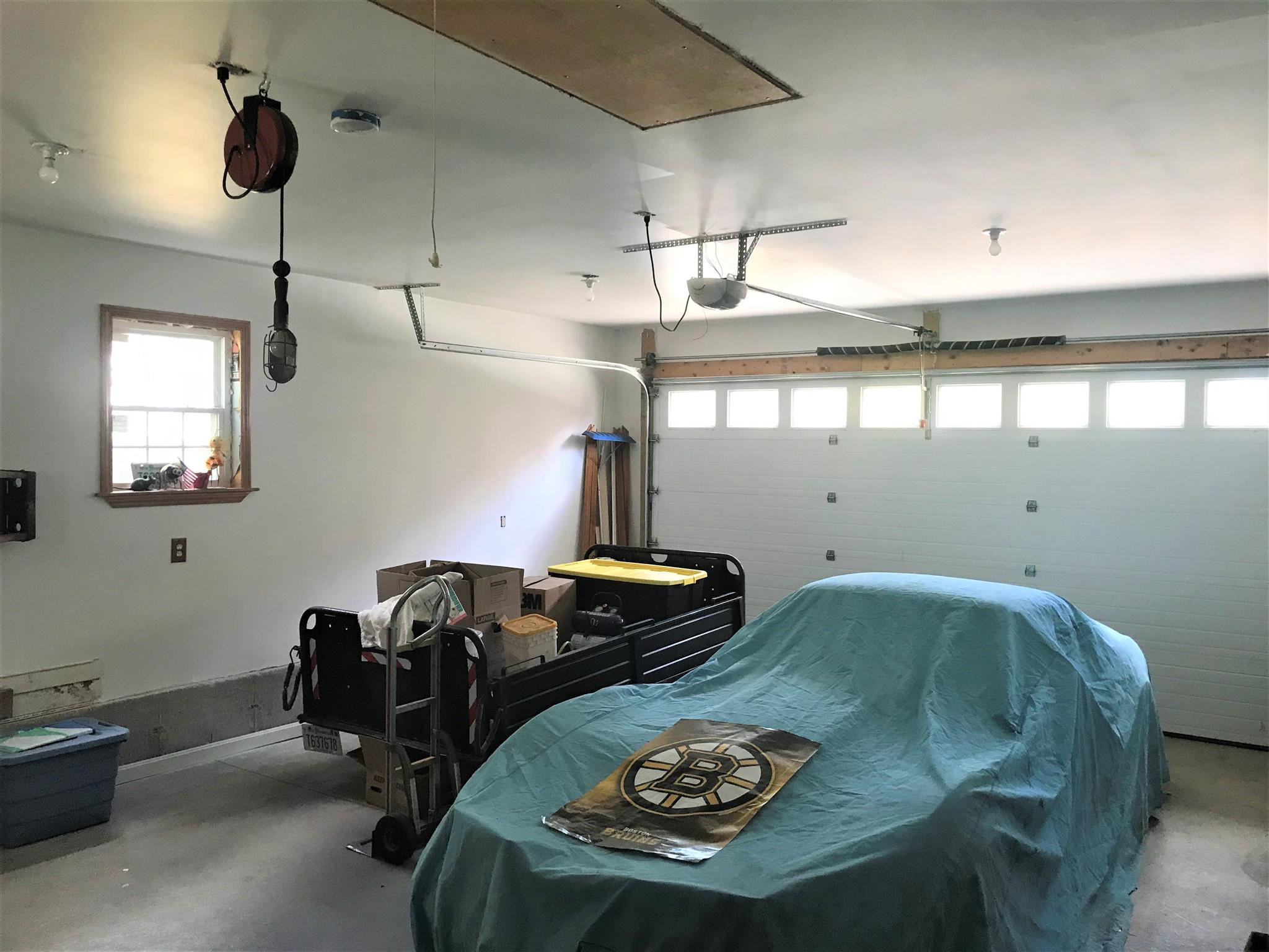 56 Wethersfield Road Nashua, NH 03062 - Photo 20 of 23