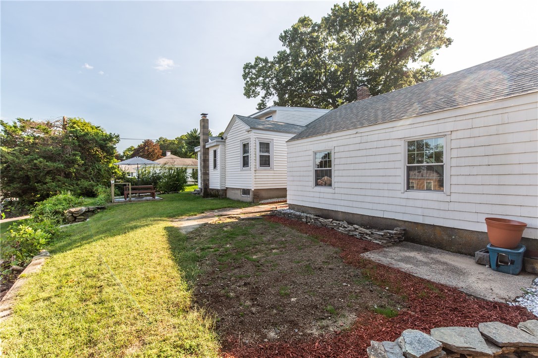 53 Hillside Road Lincoln, RI 02865 - Photo 33 of 37 Gallery Image 33