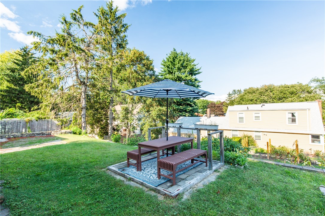 53 Hillside Road Lincoln, RI 02865 - Photo 36 of 37 Gallery Image 36