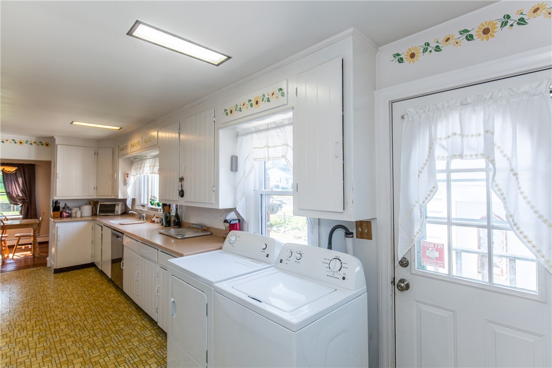 53 Hillside Road Lincoln, RI 02865 - Photo 9 of 37 Gallery Image 9