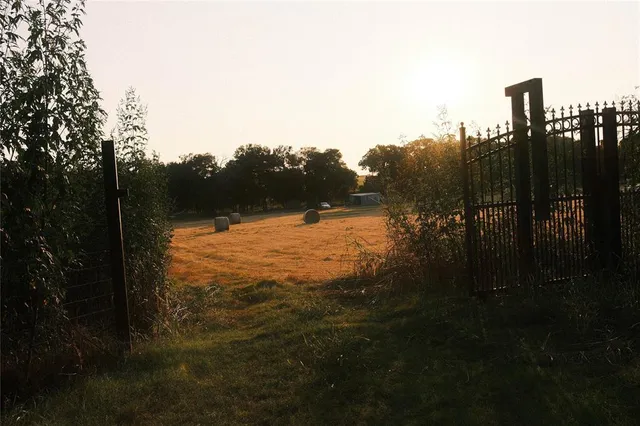 $180,000 | 157 Private Road 142, Covington, TX 76636