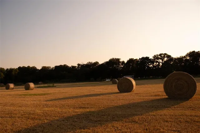 $180,000 | 157 Private Road 142, Covington, TX 76636