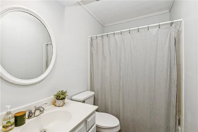 $285,000 | 8815 Cottonwood Street, Lenexa, KS 66215