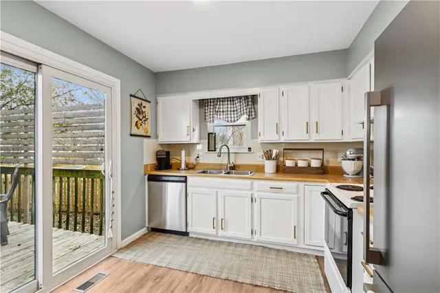 $285,000 | 8815 Cottonwood Street, Lenexa, KS 66215