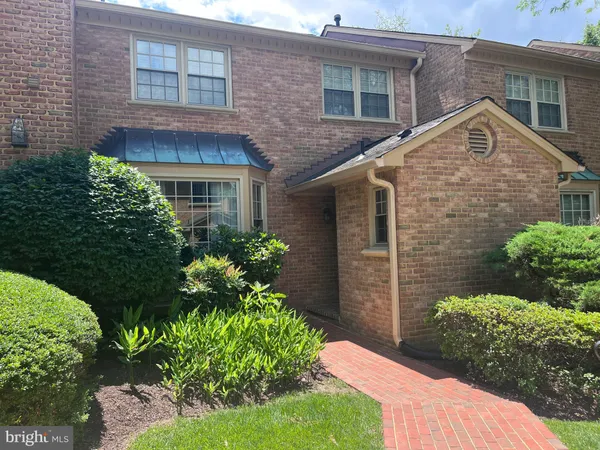 $1,175,000 | 7328 Aynsley Lane, McLean, VA 22102
