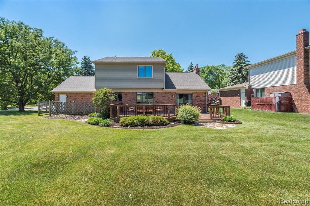 2373 Norton Road Rochester Hills, MI 48307 - Photo 32 of 36