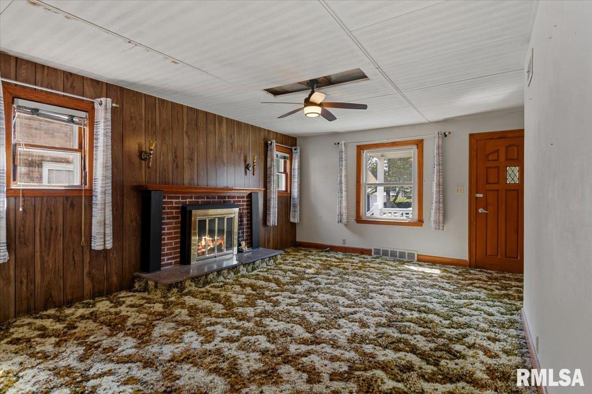 2619 East Keys Avenue Springfield, IL 62702 - Photo 7 of 43 Gallery Image 7