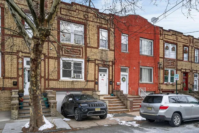 $599,000 | 135 West 15th Street, Bayonne, NJ 07002
