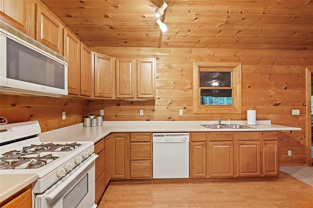 153 Protzman Road Butler, PA 16002 - Photo 3 of 24