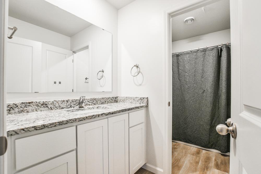 39604 Fallbrook Avenue North Branch, MN 55056 - Photo 21 of 26