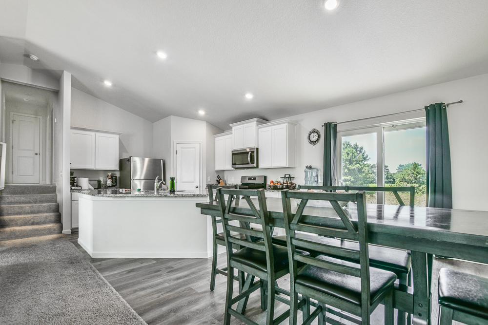 39604 Fallbrook Avenue North Branch, MN 55056 - Photo 7 of 26