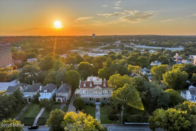 $1,820,000 | 619 College Street, Macon, GA 31201