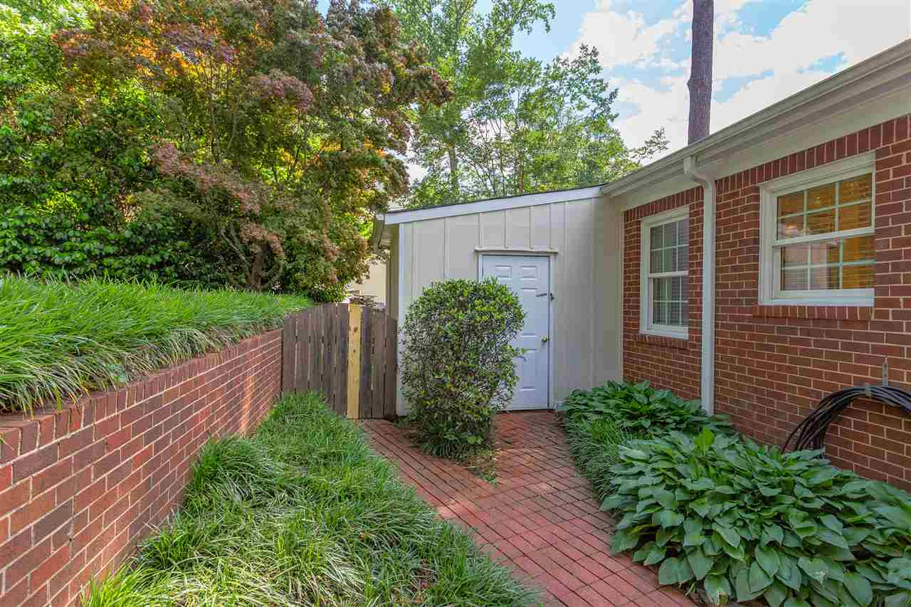2504 Oxford Road Raleigh, NC 27608 - Photo 26 of 30 Photo 26