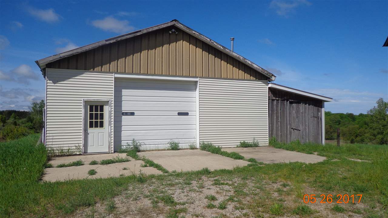 6680 South Schomberg Road Cedar, MI 49621 - Photo 6 of 10 1834380-5.JPG