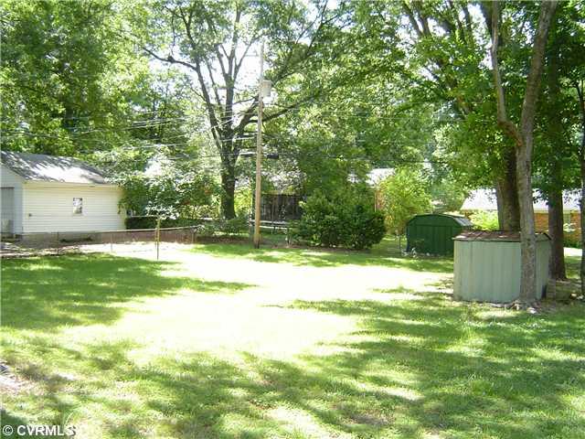 7527 Donder Road Henrico, VA 23294 - Photo 11 of 12 Exterior Back - Huge, shaded, park-like backyard