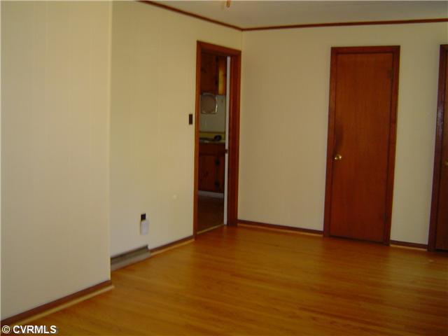 7527 Donder Road Henrico, VA 23294 - Photo 7 of 12 Den/Family/Great Room - Nice-sized family room with lots of windows and open and airy