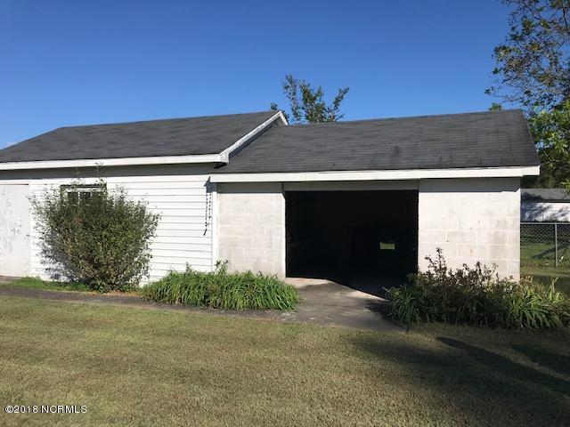 839 Tyree Road Kinston, NC 28504 - Photo 3 of 18 IMG_5162