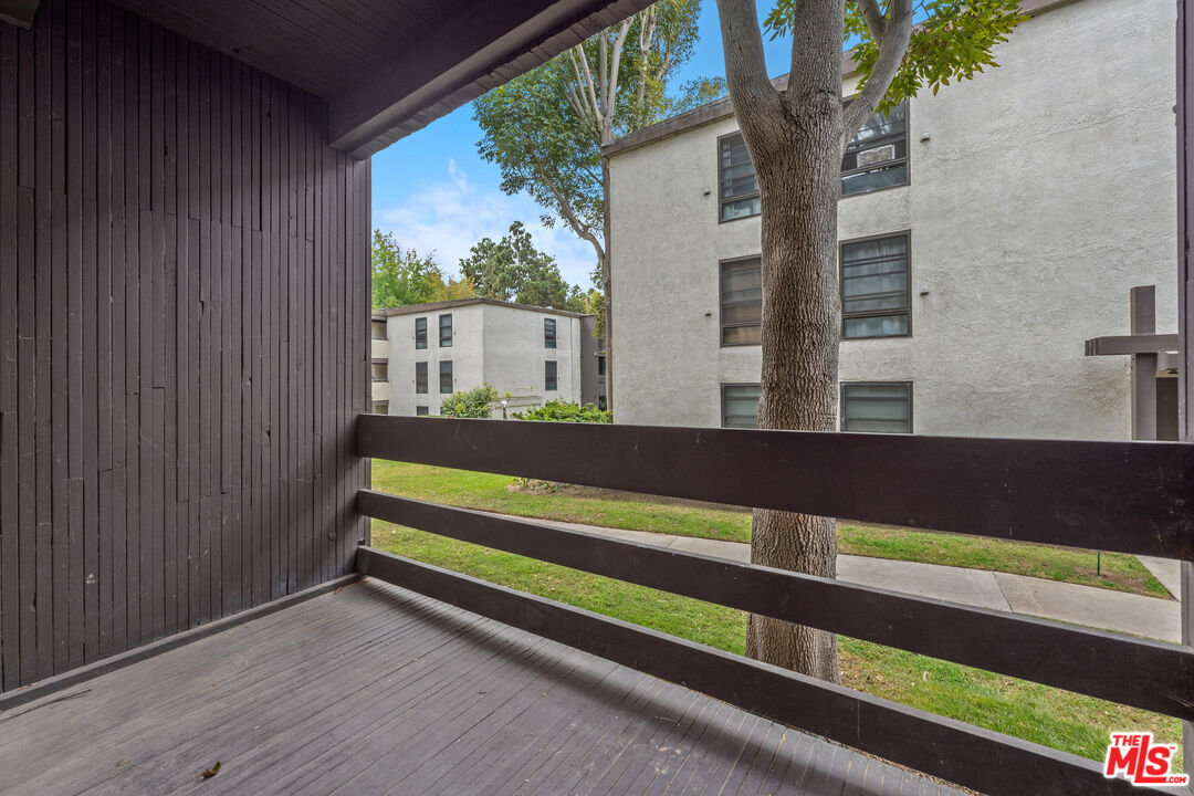 7740 Redlands Street, Unit M1077 Playa del Rey, CA 90293 - Photo 19 of 32 Gallery Image 19