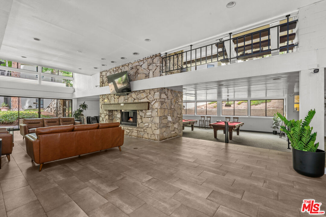 7740 Redlands Street, Unit M1077 Playa del Rey, CA 90293 - Photo 24 of 32 Gallery Image 24