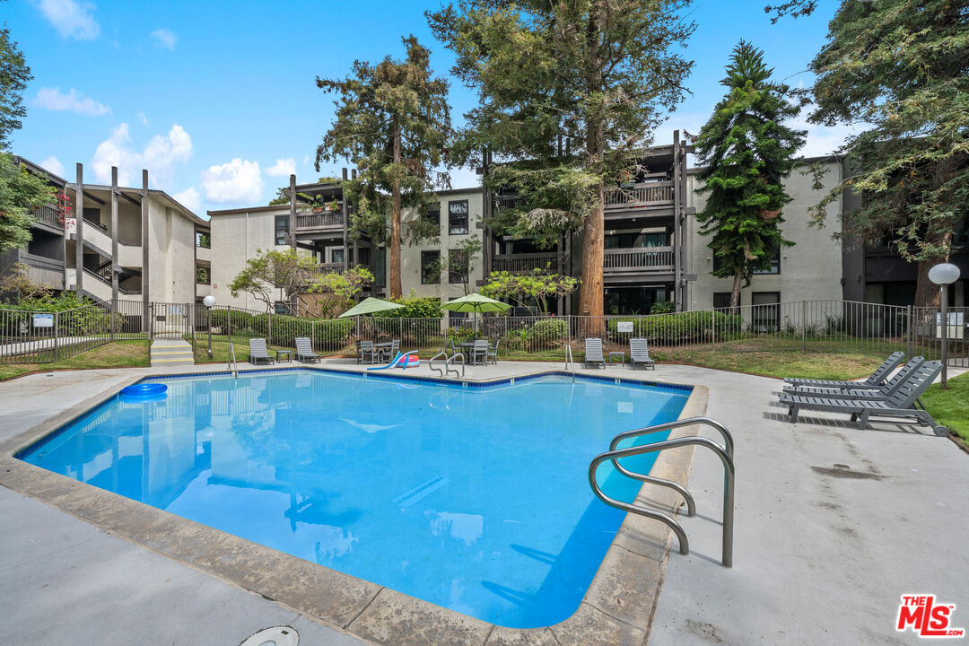 7740 Redlands Street, Unit M1077 Playa del Rey, CA 90293 - Photo 27 of 32 Gallery Image 27